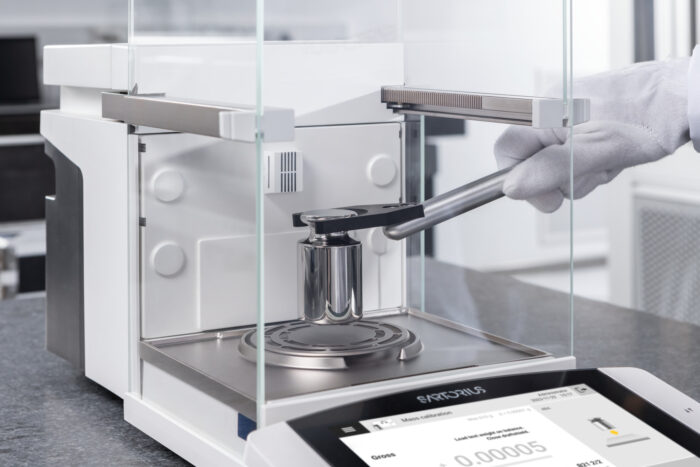 Manual Mass Comparators