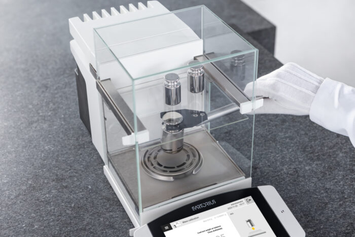 Manual Mass Comparators