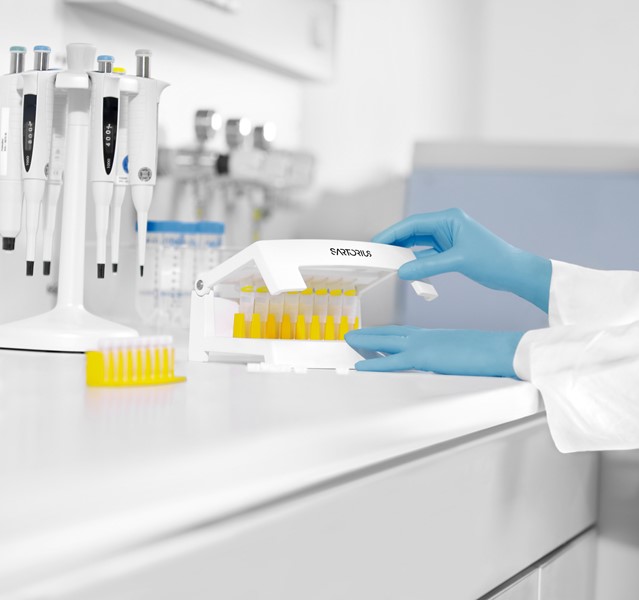 Syringeless Filters | Claristep®