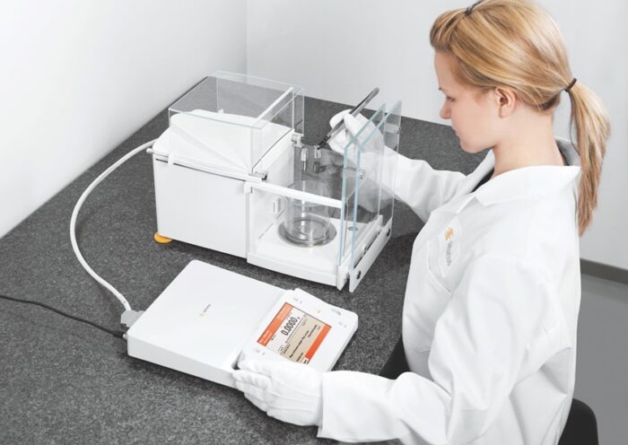 Manual Mass Comparators