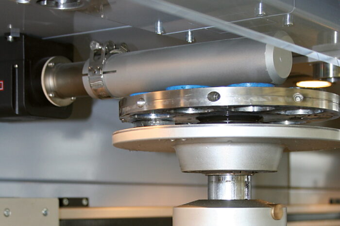 Fully automatic Grinder & Polisher Qpol 300 BOT