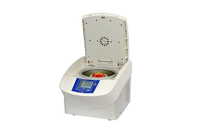 csm_sigma-1-7-blood-centrifuge-open_7dac8bd3b5 Sigma 1-7