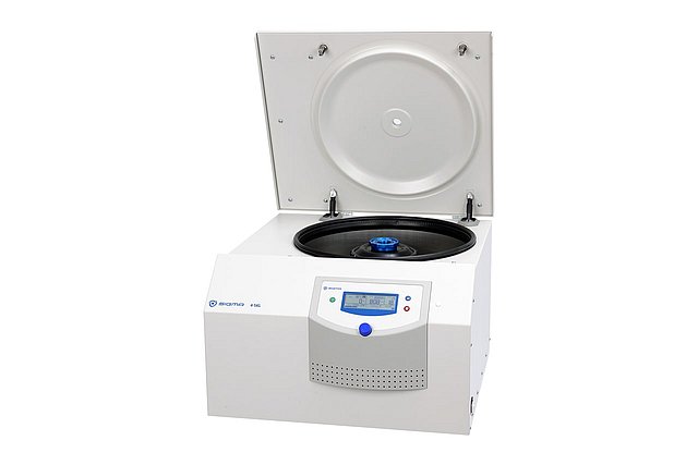 csm_sigma-zentrifugen-4-5kl-open_c945c359a1 Sigma 4-5KL